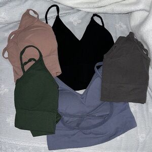 Set of 5 sports bras (4)